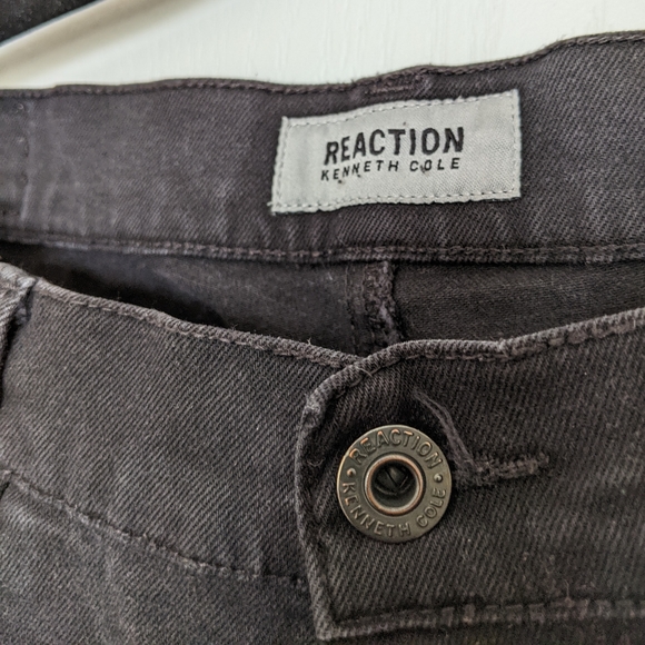 Kenneth Cole Distressed Men's Denim jeans - Picture 4 of 10